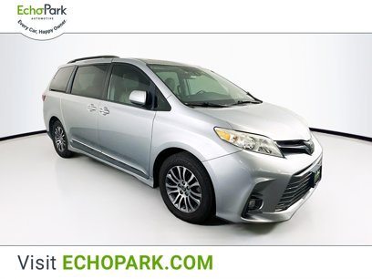 Used 2019 Toyota Sienna XLE w/ XLE Navigation Package