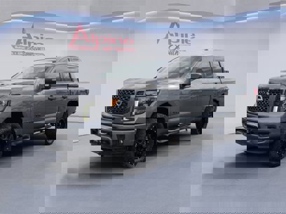 Used 2019 Nissan Titan SV w/ Midnight Edition