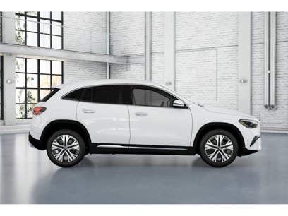 New 2025 Mercedes-Benz GLA 250