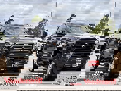 Used 2025 Toyota Tacoma SR