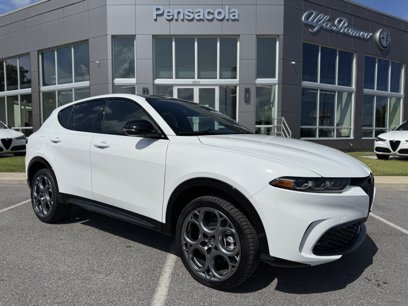 New 2025 Alfa Romeo Tonale w/ Premium Package