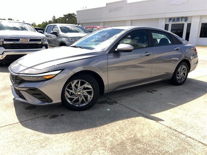 Used 2024 Hyundai Elantra SEL