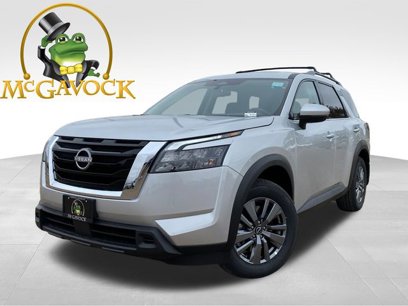 New 2025 Nissan Pathfinder SV w/ SV Premium Package