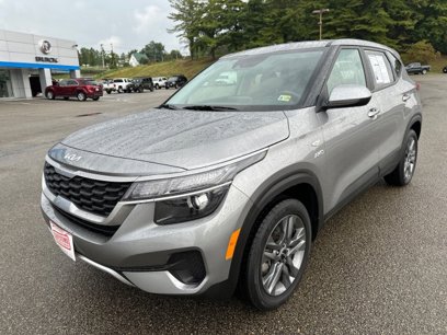 Used 2023 Kia Seltos LX