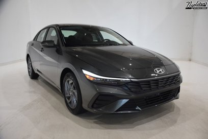 New 2025 Hyundai Elantra Blue