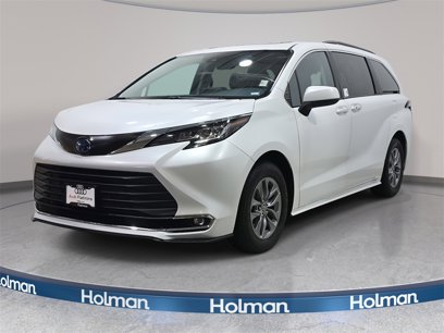 Used 2023 Toyota Sienna XLE