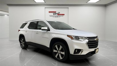 Used 2021 Chevrolet Traverse LT w/ LT Premium Package