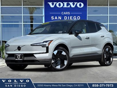 New 2025 Volvo EX30 Ultra w/ Climate Package