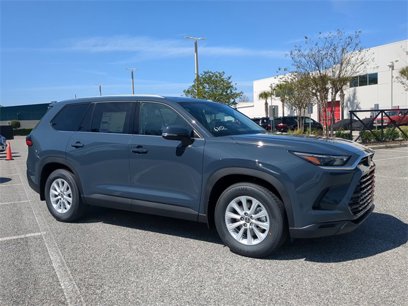 New 2025 Toyota Grand Highlander AWD Hybrid
