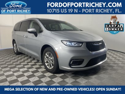 Used 2023 Chrysler Pacifica Touring-L