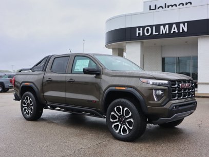 New 2025 GMC Canyon AT4 w/ Nightfall Edition