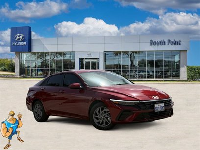 New 2025 Hyundai Elantra Blue