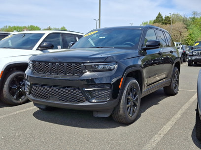 New 2025 Jeep Grand Cherokee Laredo