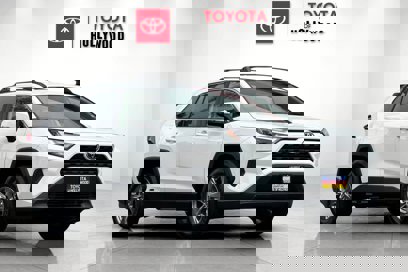 New 2025 Toyota RAV4 LE
