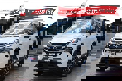 New 2025 Nissan Rogue S
