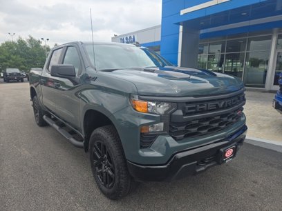 New 2025 Chevrolet Silverado 1500 Custom Trail Boss w/ Turbomax Blackout Package