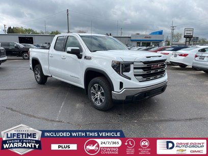 New 2025 GMC Sierra 1500 SLE