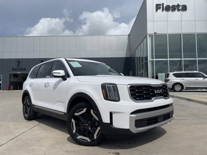 Used 2024 Kia Telluride S w/ S Sunroof Package
