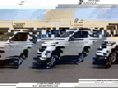 Used 2023 Chevrolet Traverse LS