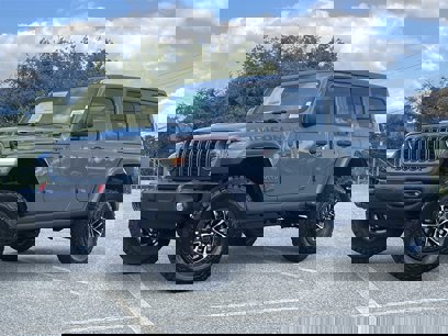 New 2025 Jeep Wrangler Unlimited Rubicon