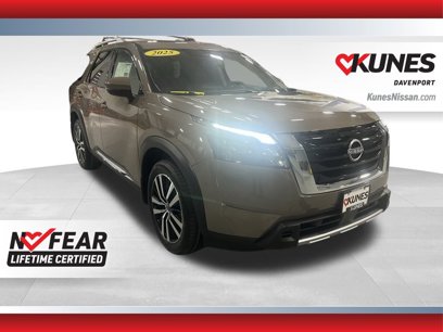 New 2025 Nissan Pathfinder Platinum w/ Cargo Package