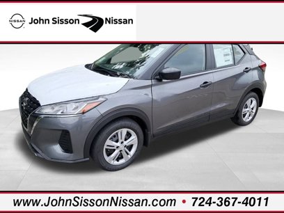 New 2025 Nissan Kicks Play S