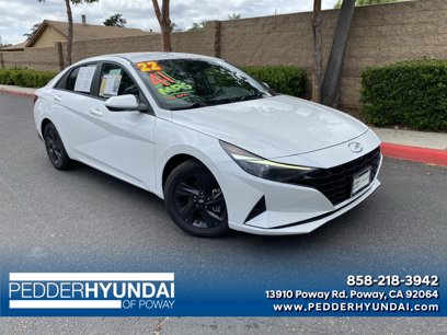 Certified 2022 Hyundai Elantra SEL w/ Convenience Package