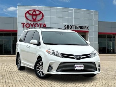 Used 2018 Toyota Sienna XLE