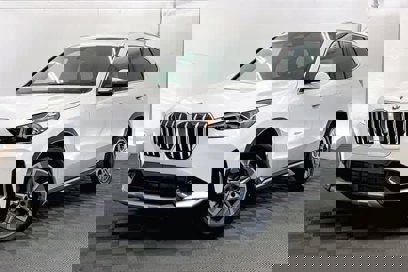 New 2025 BMW X1 xDrive28i w/ Convenience Package