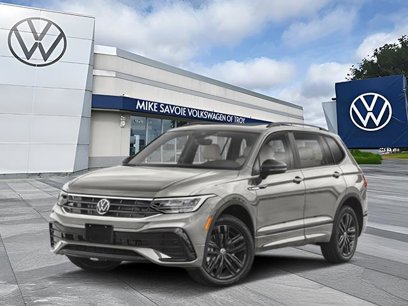 New 2024 Volkswagen Tiguan SE R-Line
