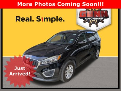 Used 2016 Kia Sorento LX w/ LX Convenience Package