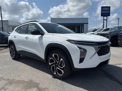 New 2025 Chevrolet Trax RS w/ Sunroof Package