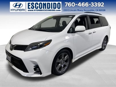 Used 2018 Toyota Sienna SE