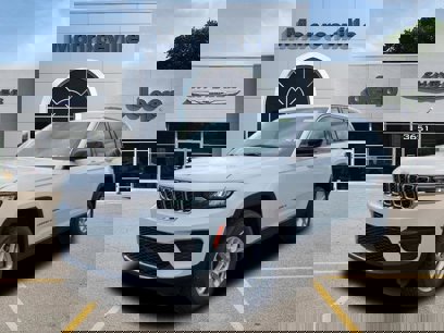 New 2025 Jeep Grand Cherokee Laredo X w/ Luxury Tech Group I