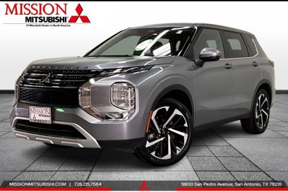 Used 2023 Mitsubishi Outlander SE