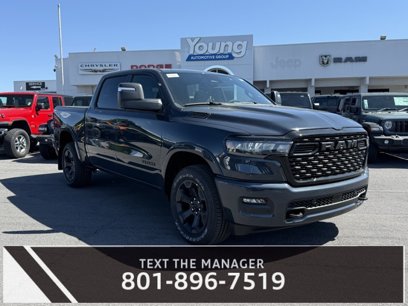 New 2025 RAM 1500 4x4 Crew Cab