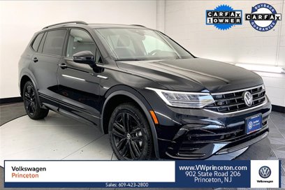 Certified 2022 Volkswagen Tiguan SE R-Line