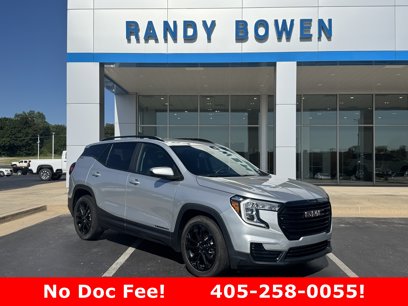 Used 2022 GMC Terrain SLE w/ Driver Convenience Package