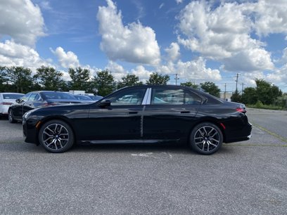 New 2025 BMW 760i xDrive