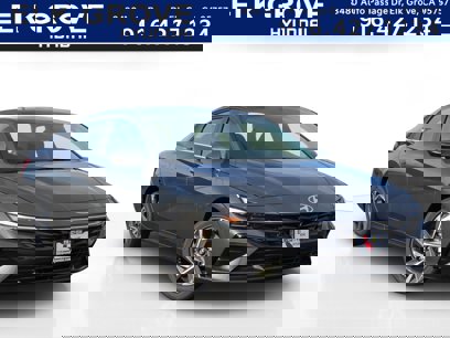 New 2025 Hyundai Elantra SEL