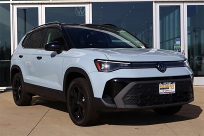 New 2025 Volkswagen Taos SE