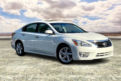 Used 2014 Nissan Altima 2.5 SL w/ Technology Package