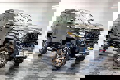 New 2025 Toyota 4Runner Trailhunter