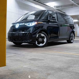 New 2025 Volkswagen ID. Buzz Pro S