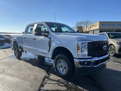 New 2025 Ford F250 XL w/ XL Chrome Package