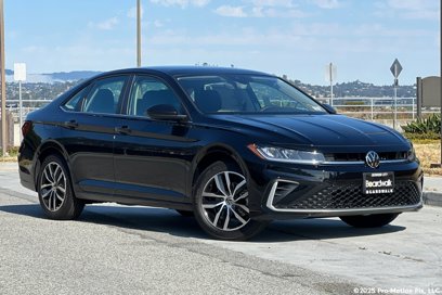 New 2025 Volkswagen Jetta SE