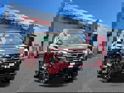 New 2025 Nissan Rogue Platinum w/ Tech Package