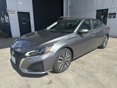 Used 2023 Nissan Altima 2.5 SV