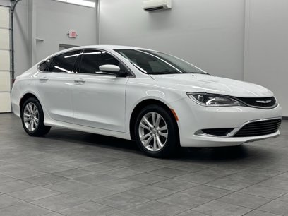 Used 2016 Chrysler 200 Limited w/ Convenience Group