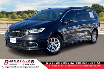 Used 2022 Chrysler Pacifica Touring-L